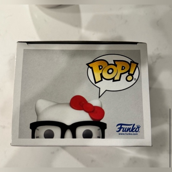 Hello Kitty Flocked Funko❤️ - Picture 4 of 5
